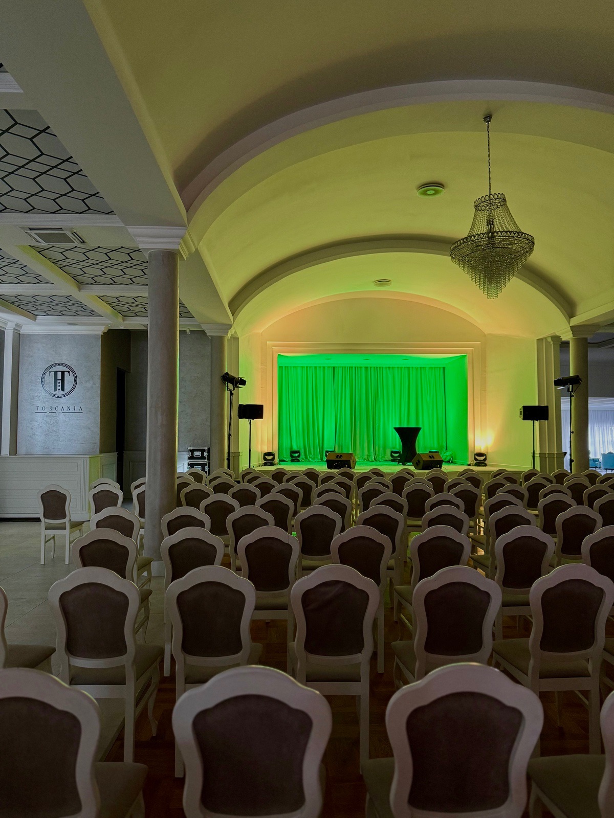 Konferenzsaal - Theaterbestuhlung