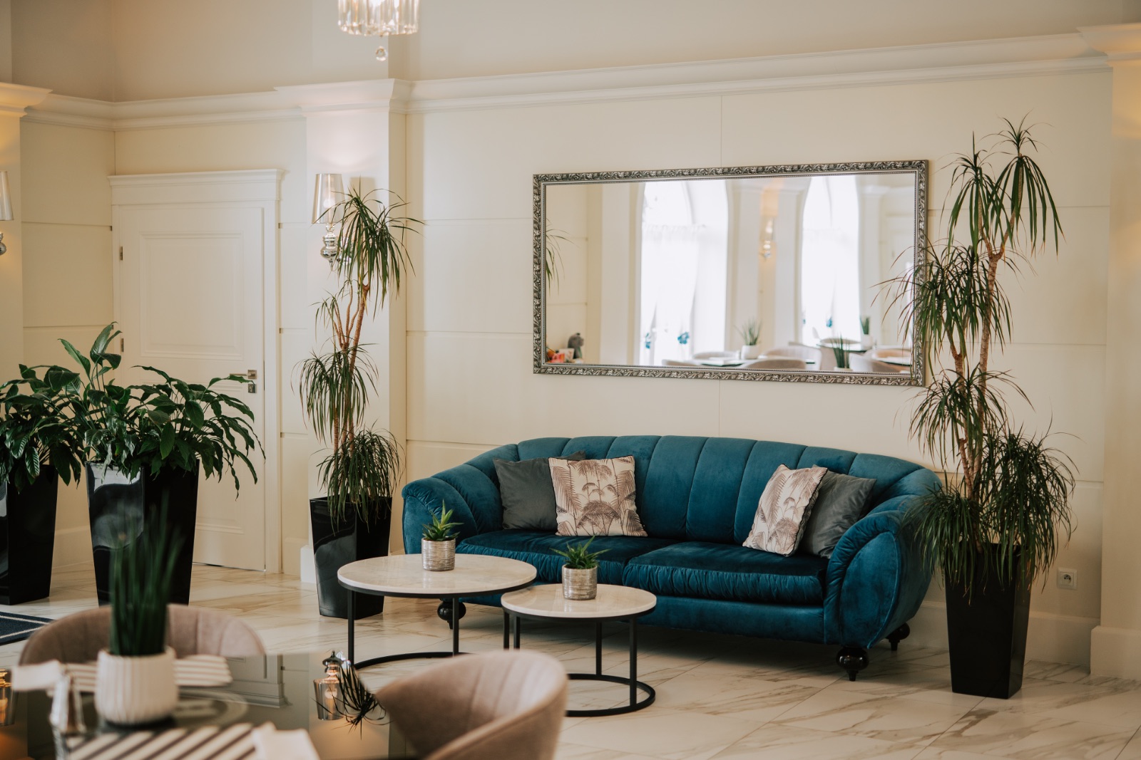 Lobby Hotelu Toscania - strefa wypoczynkowa dla gości