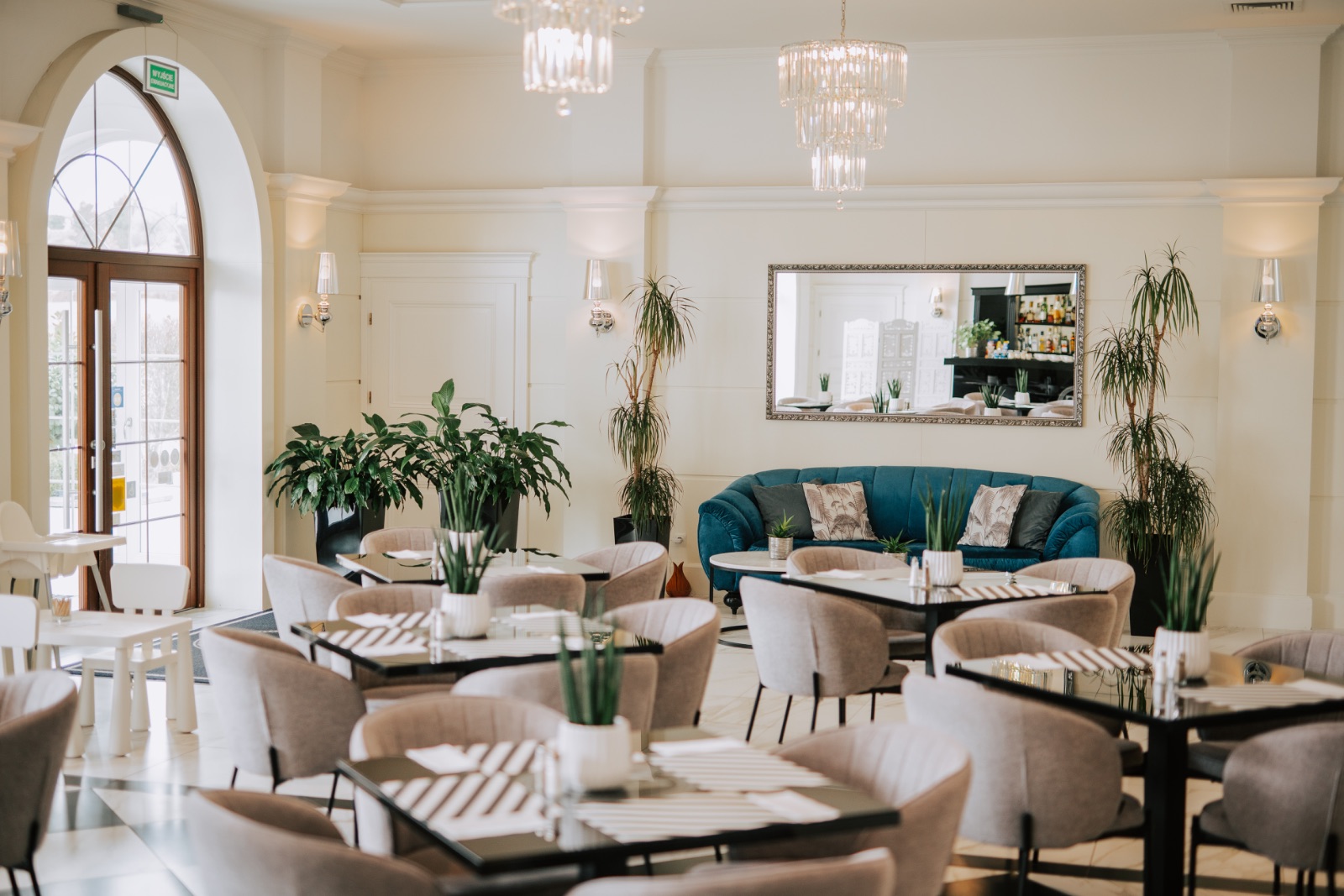 Restauracja hotelowa Toscania - sala śniadaniowa