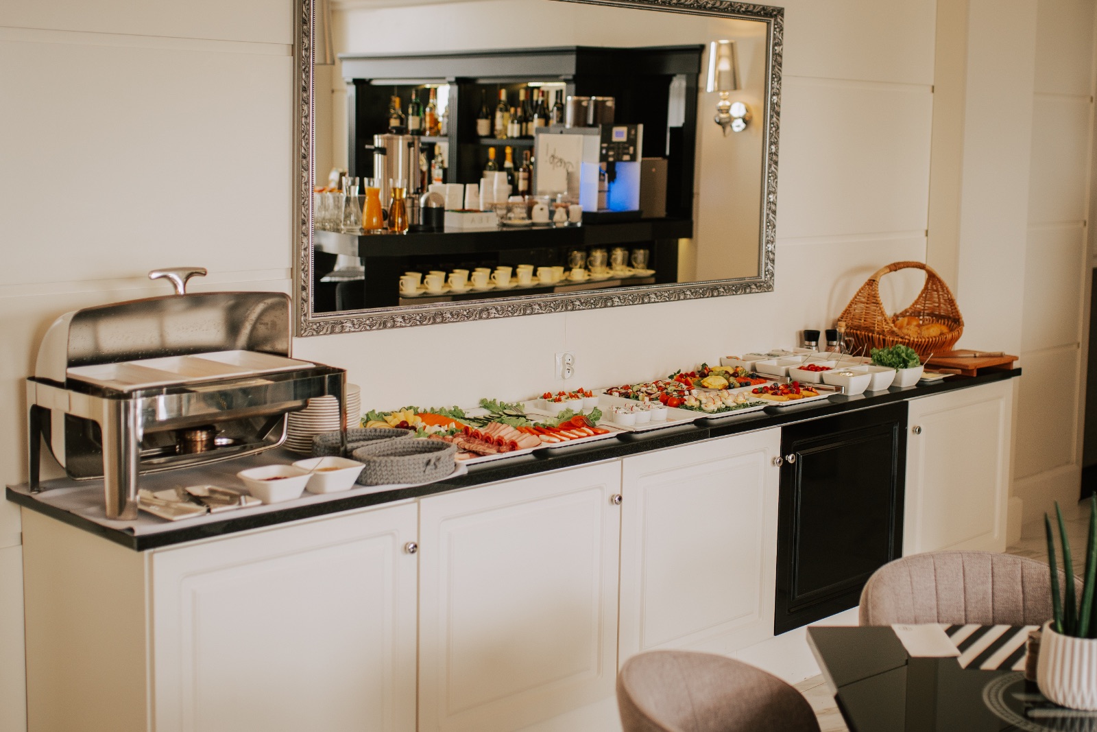 Śniadanie hotelowe w Toscanii - hotel ze śniadaniem koło Leszna