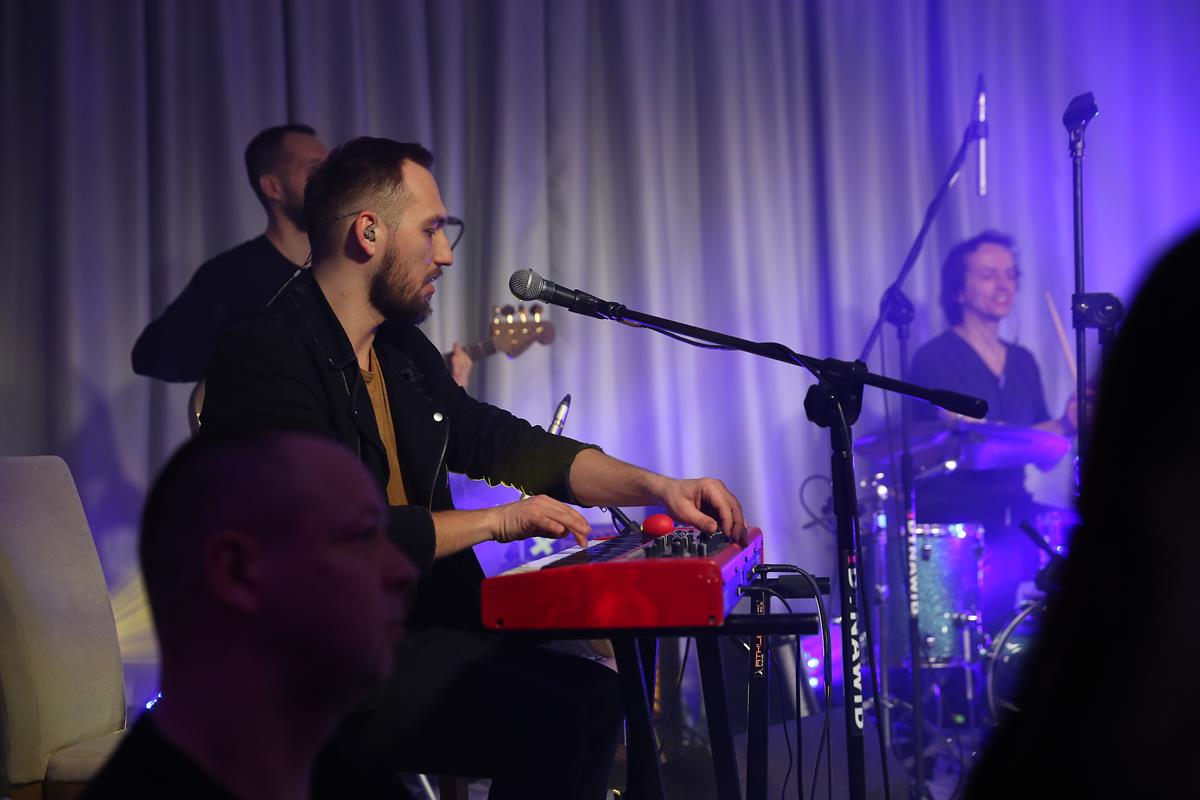 Mateusz Ziółko - koncert w Hotelu Toscania (zdjęcie 11 z 16)